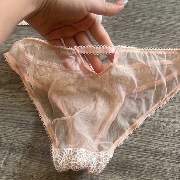 Victoria’s Secret - Lace/Mesh Bralette & Panty Set - BRAND NEW NEVER WORN - Picture 7 of 8